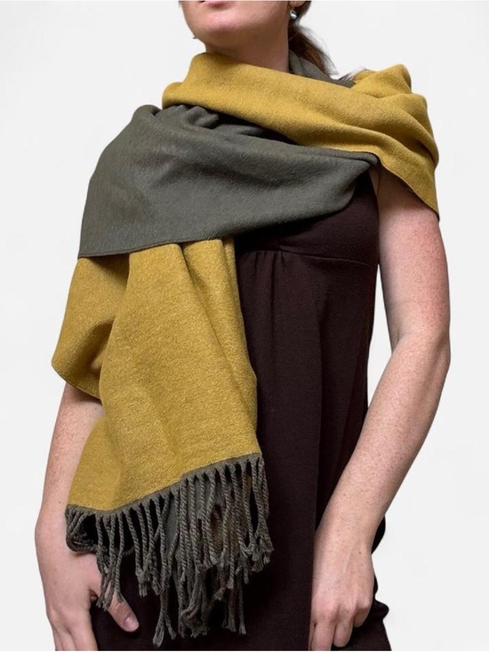 Accessories - Green two toned cashmere blend scarf